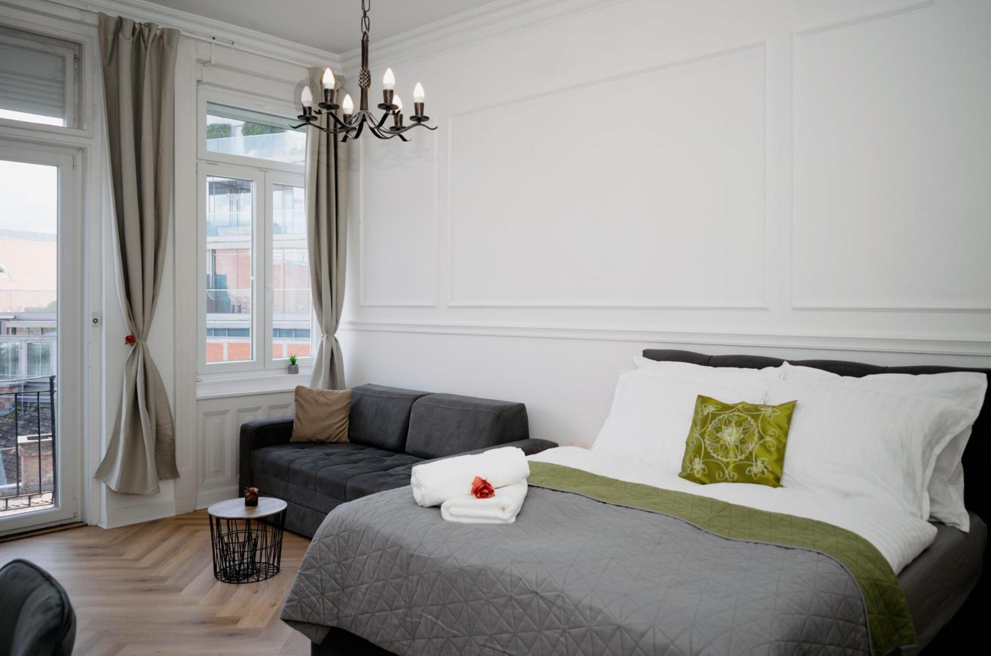 Pedestrian Apartment, The Location Апартаменти *